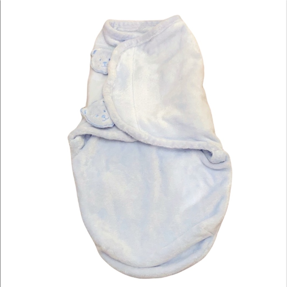🔵3/$12 super cute light blue bear swaddle